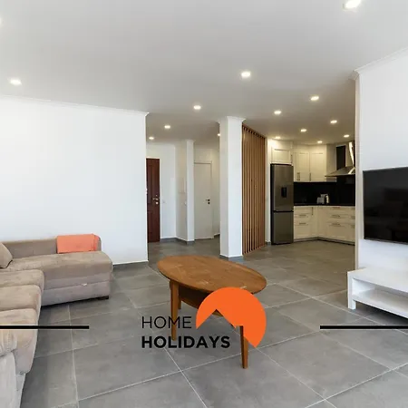 #016 T2 Windmill By Holidays